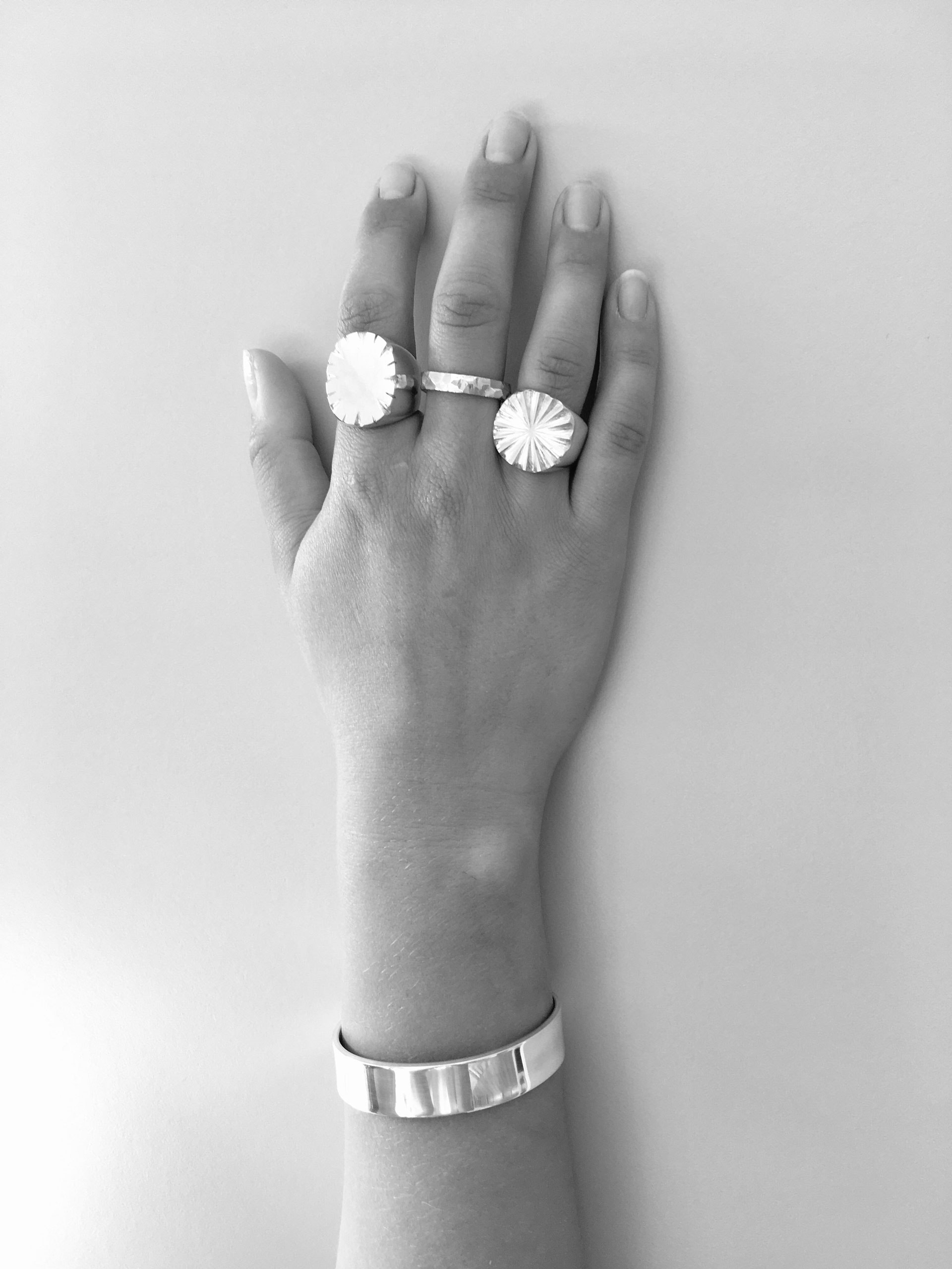 [ jewelry bangles / bracelets