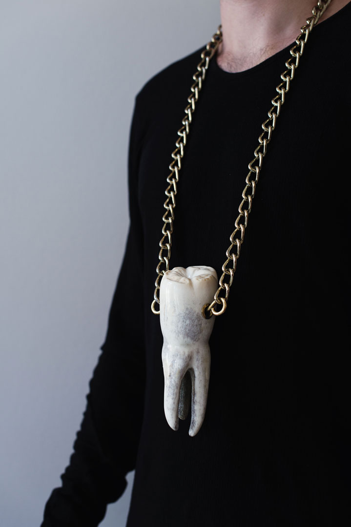 trophäe objects contemporary art jewelry