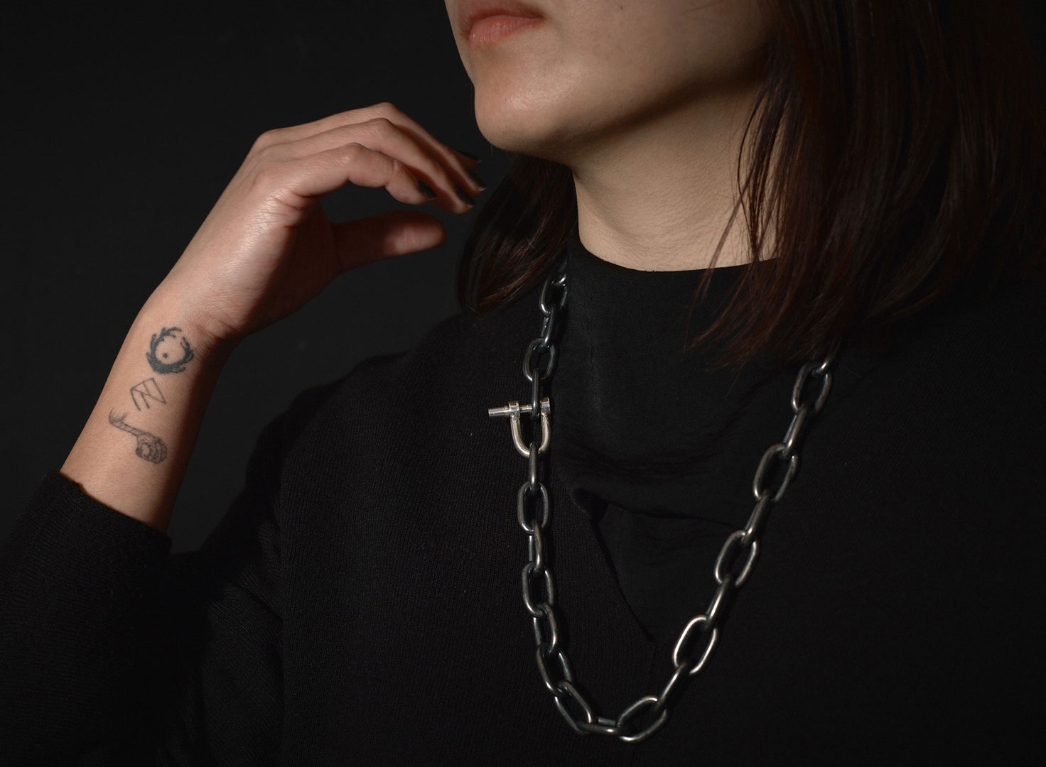 understatement jewelry chains